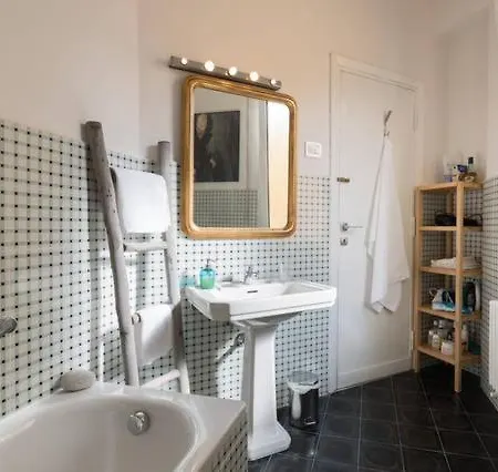 דירה Corridoni 60